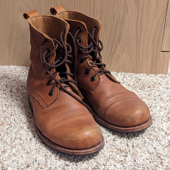 Classic Tan Leather Boots - Picture 6 of 10